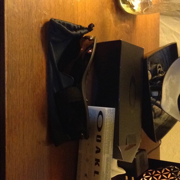 Oakley men's Radar sunglasses - Picture 2 of 2